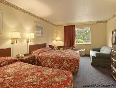 Grand & Banquet Center Hotel 2*