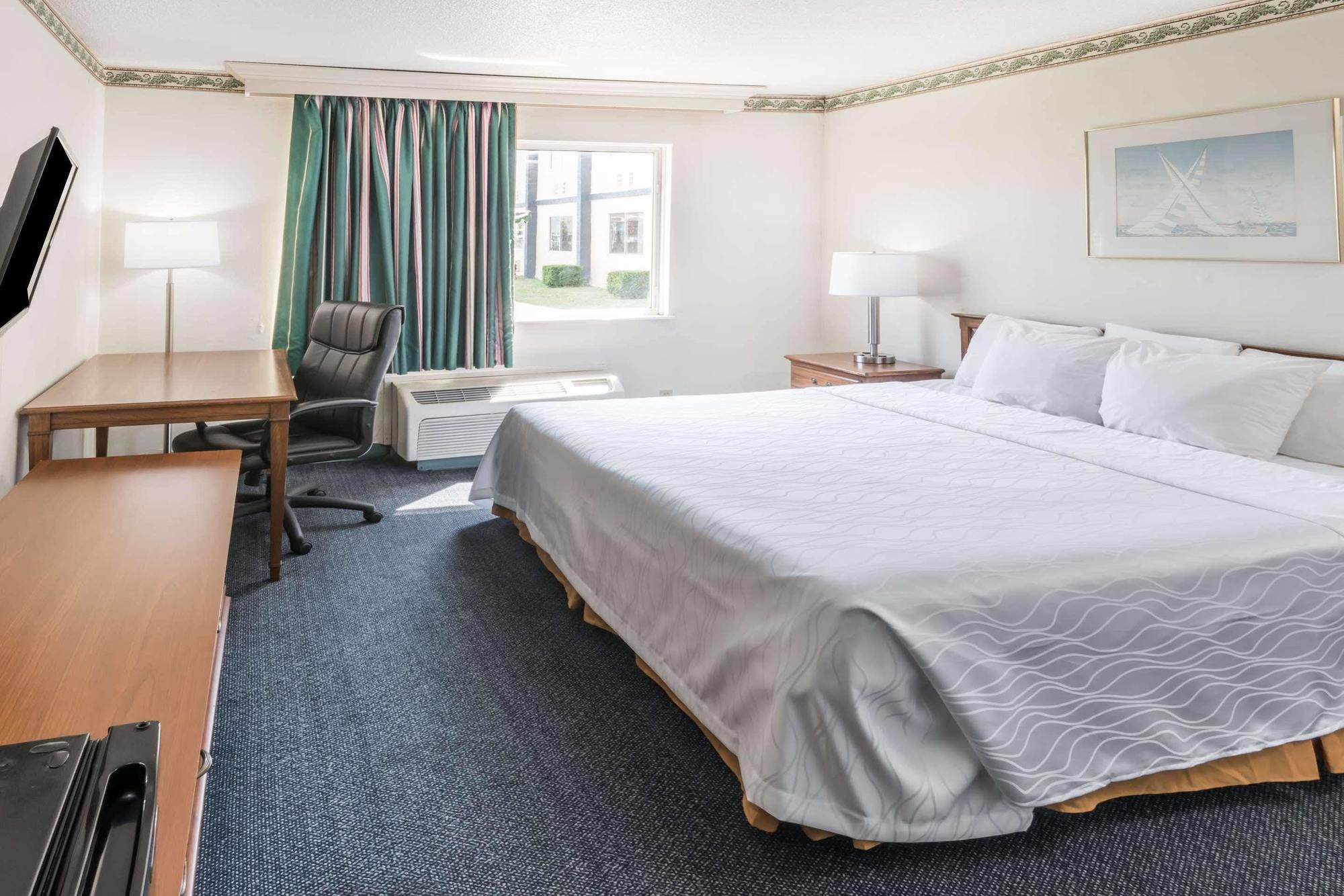Hotel Grand & Banquet Center Columbus