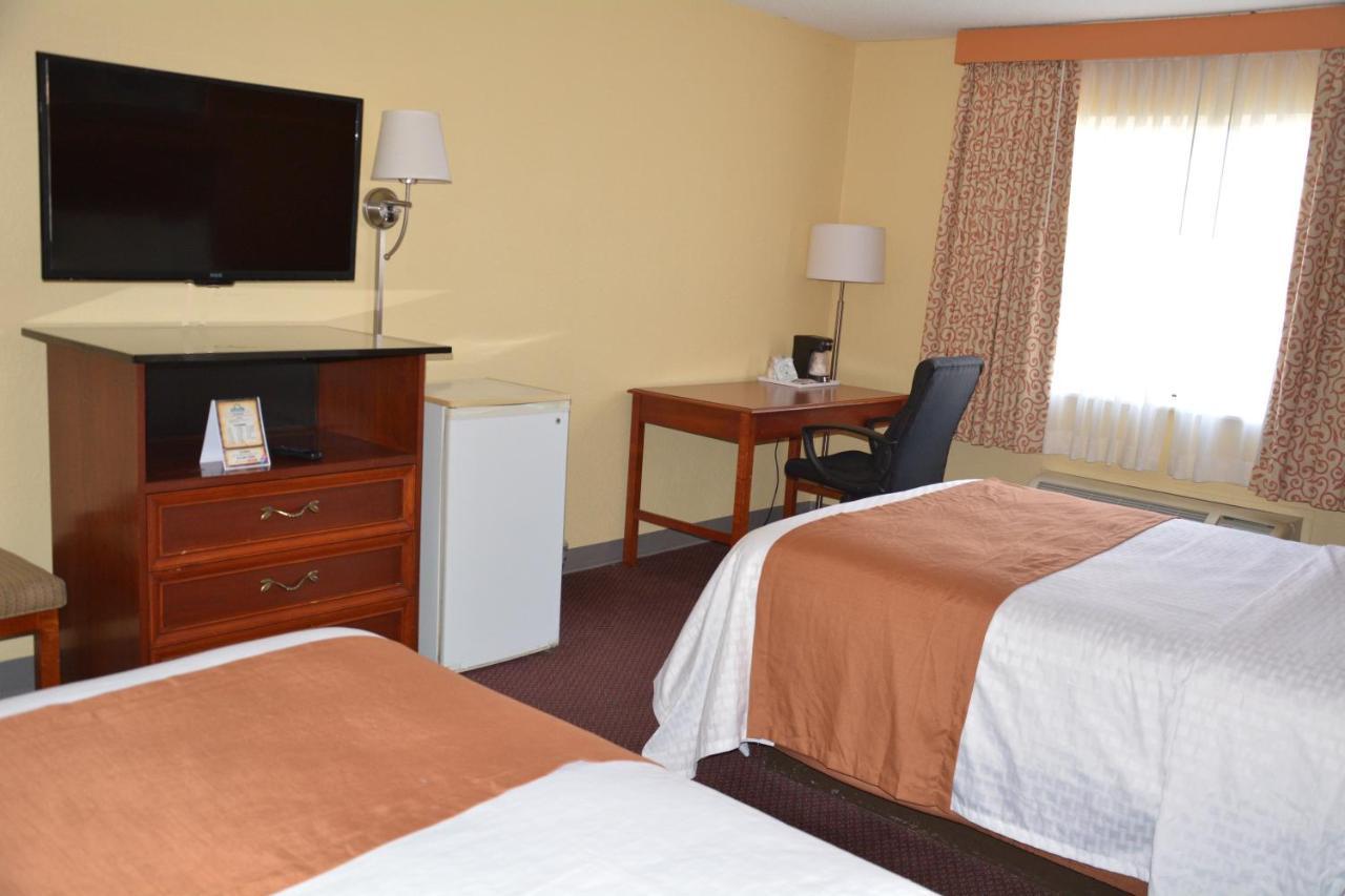 Hotel Grand & Banquet Center 2*